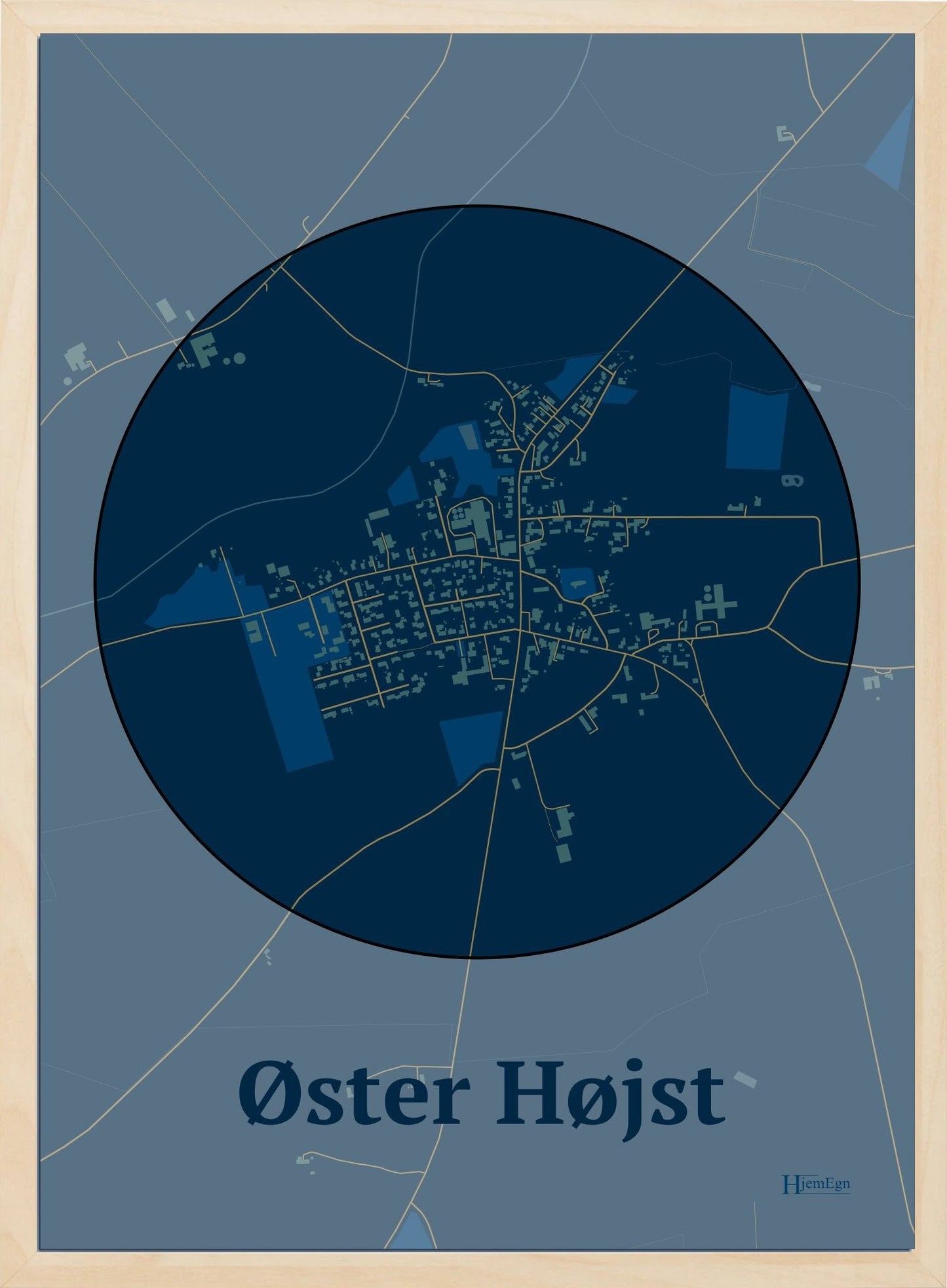 Øster Højst plakat i farve mørk blå og HjemEgn.dk design centrum. Design bykort for Øster Højst
