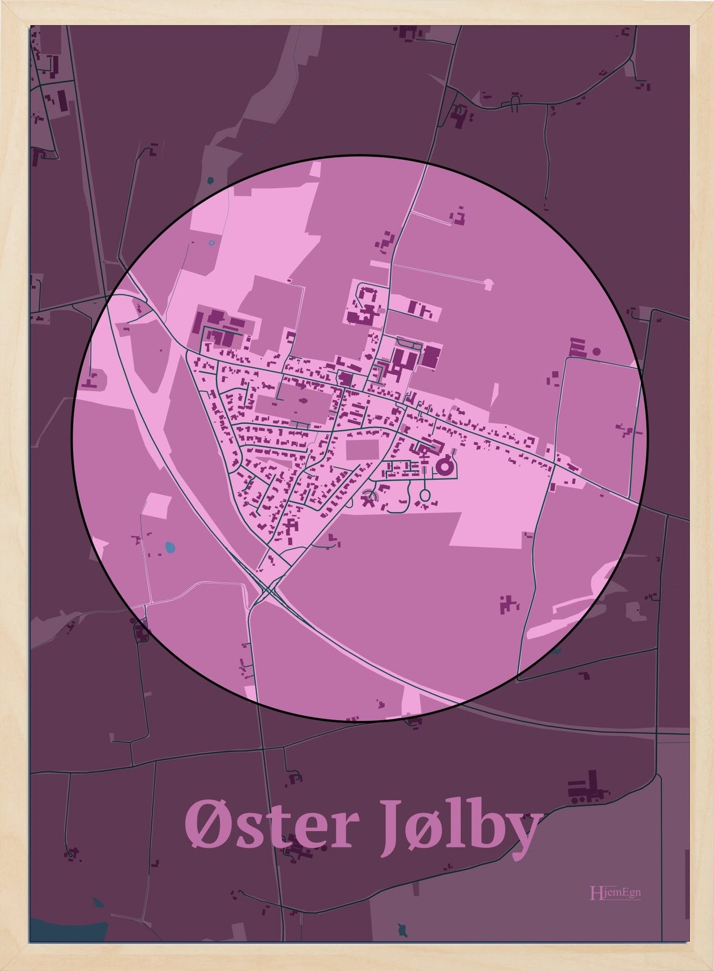 Øster Jølby plakat i farve pastel rød og HjemEgn.dk design centrum. Design bykort for Øster Jølby
