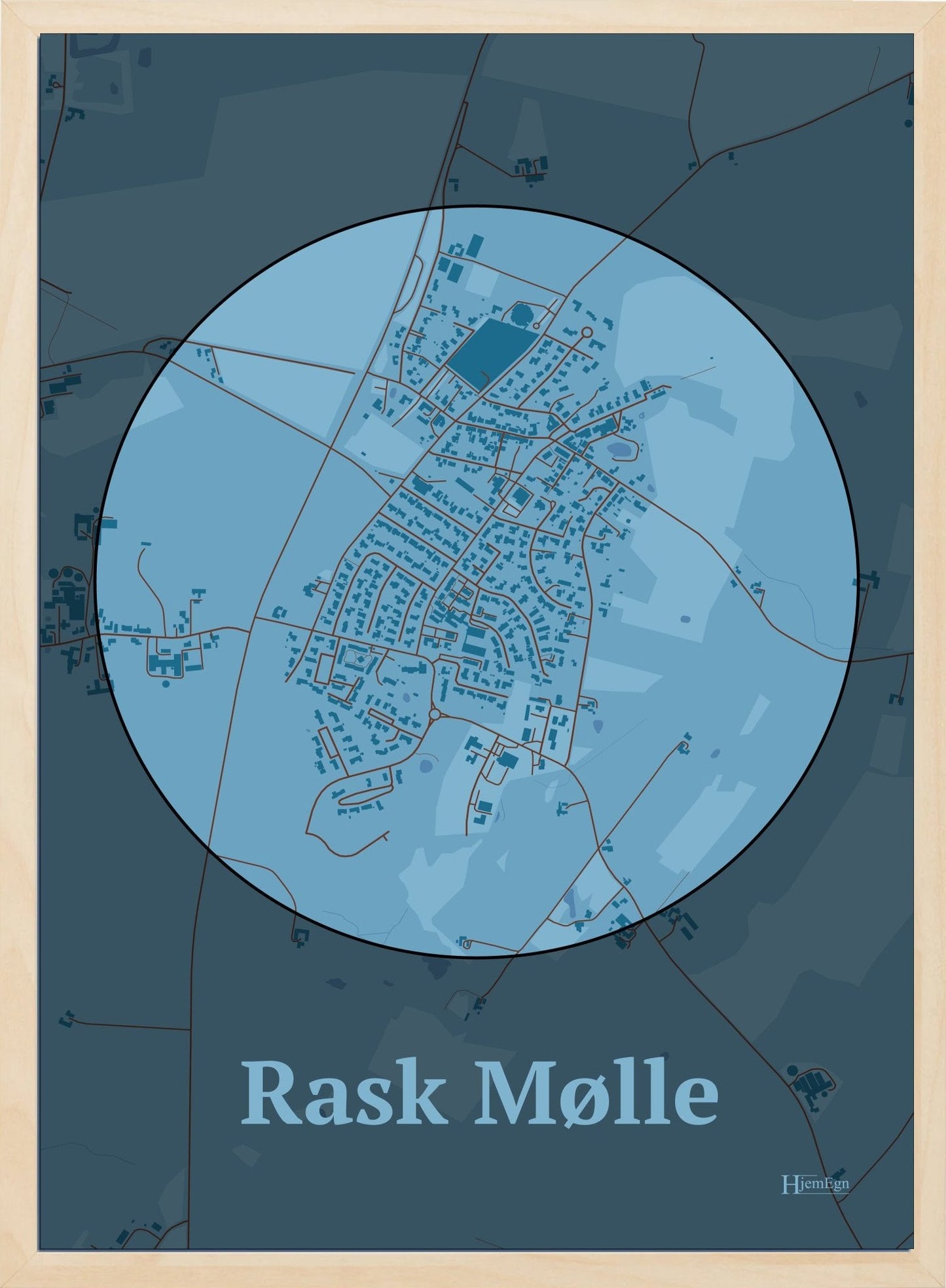 Rask Mølle plakat i farve pastel blå og HjemEgn.dk design centrum. Design bykort for Rask Mølle