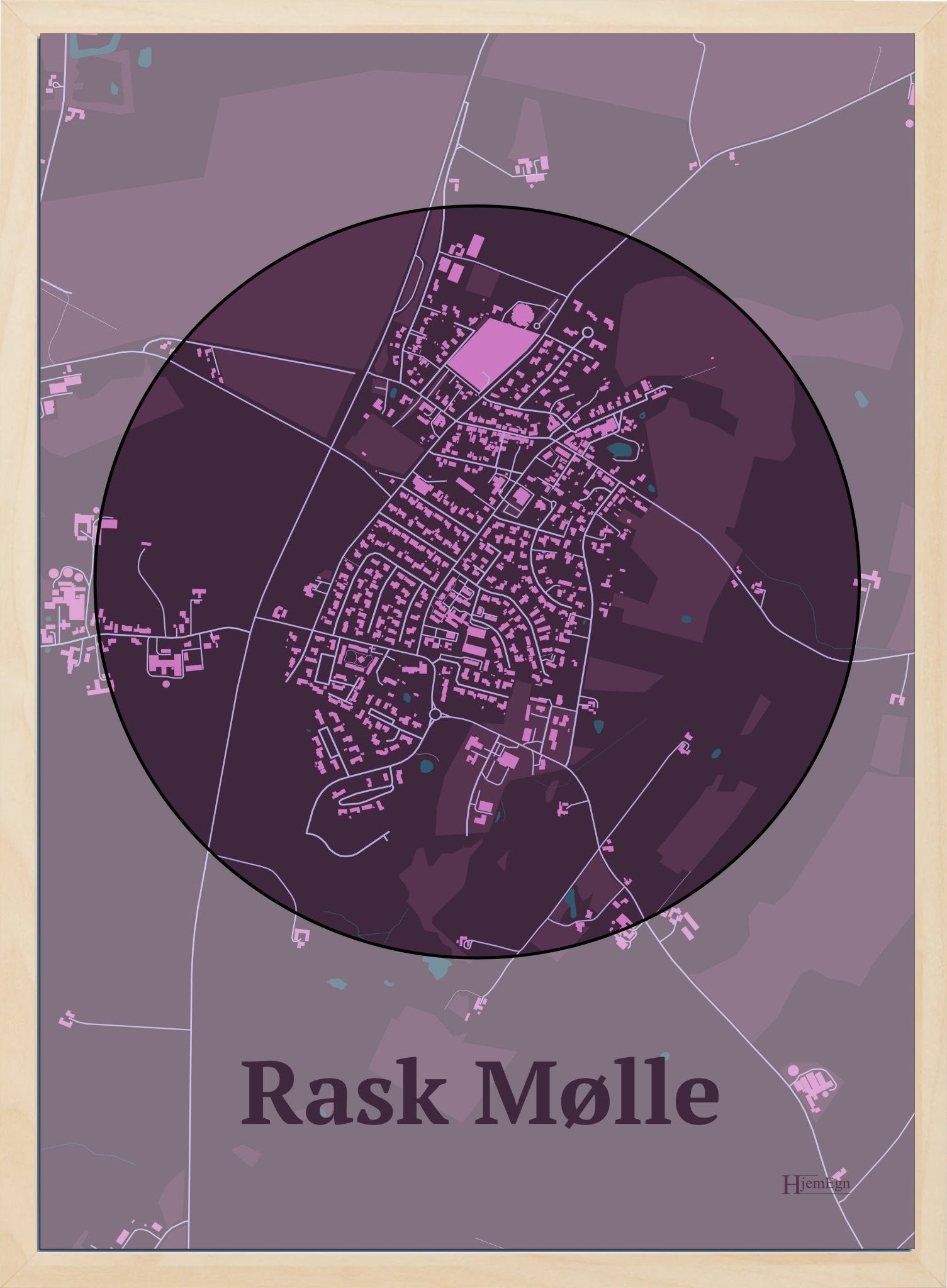 Rask Mølle plakat i farve mørk rød og HjemEgn.dk design centrum. Design bykort for Rask Mølle
