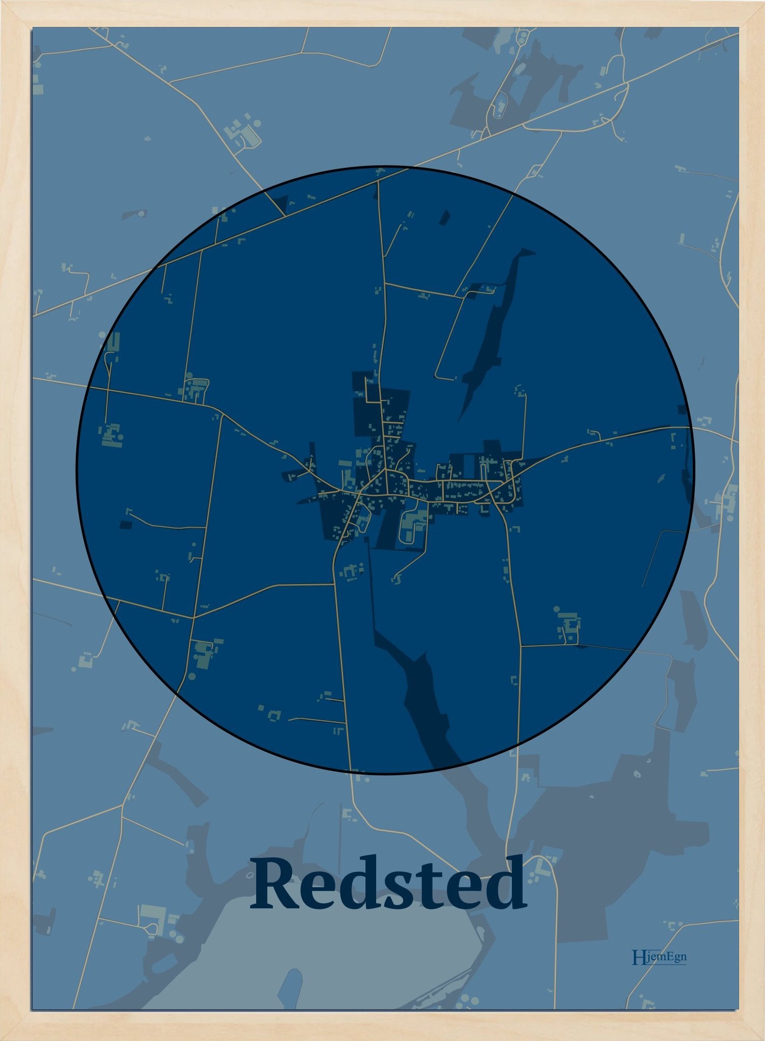 Redsted plakat i farve mørk blå og HjemEgn.dk design centrum. Design bykort for Redsted