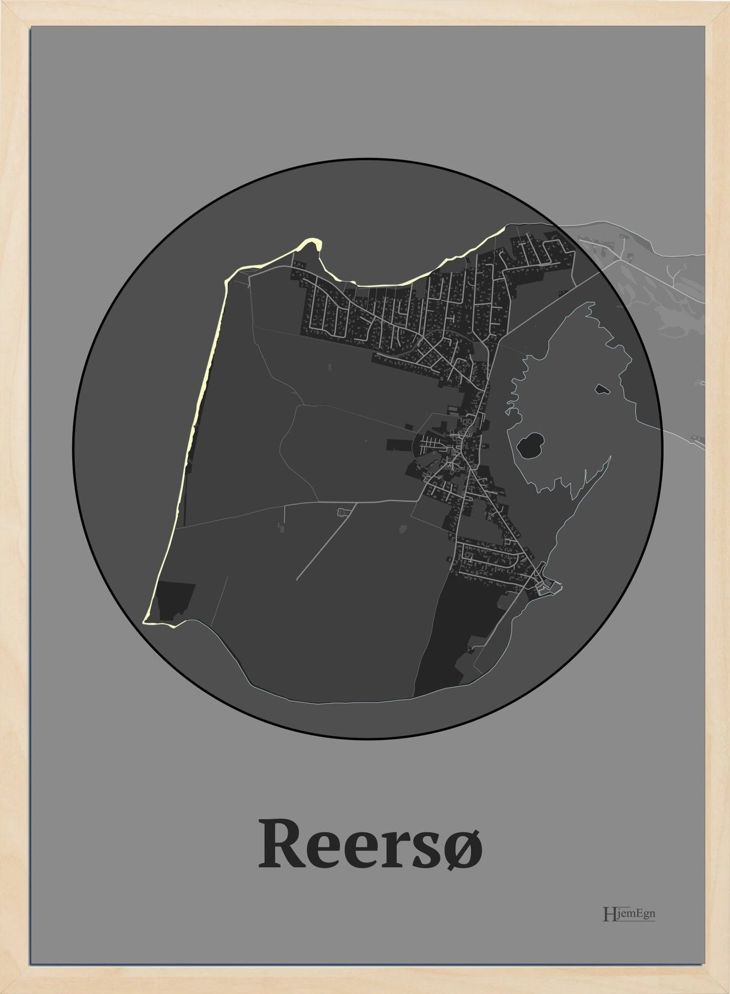 Reersø plakat i farve mørk grå og HjemEgn.dk design centrum. Design bykort for Reersø