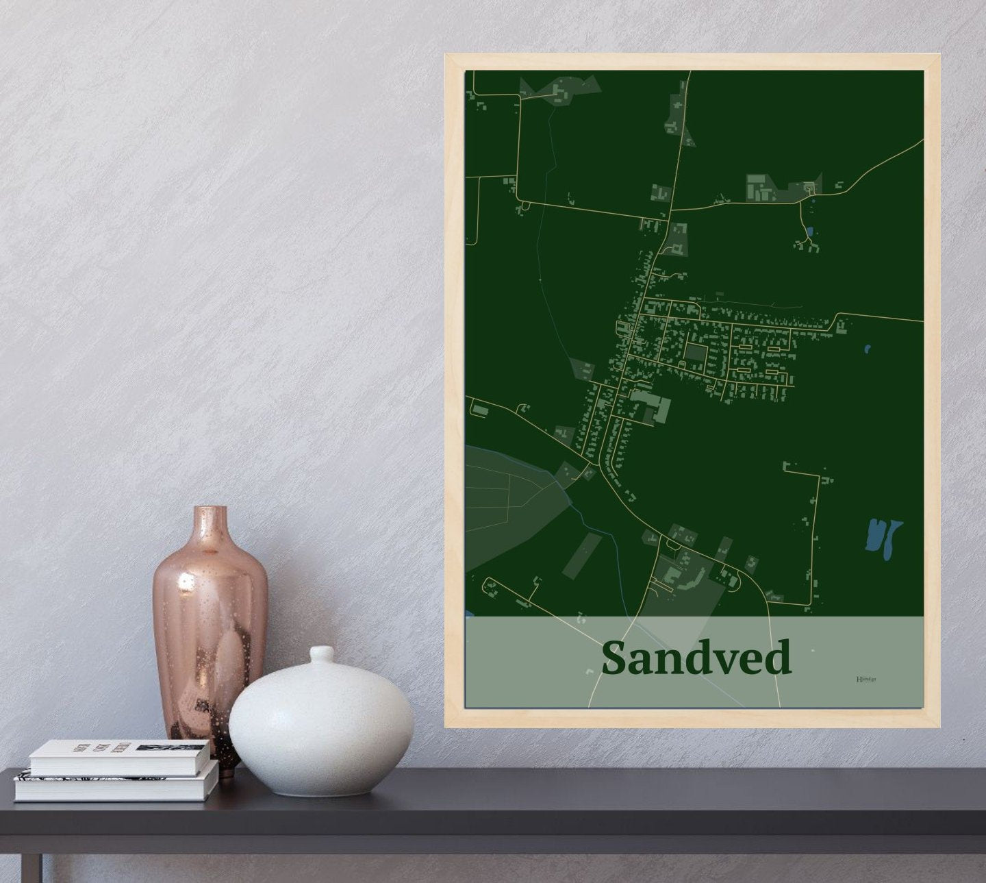 Sandved plakat i farve  og HjemEgn.dk design firkantet. Design bykort for Sandved