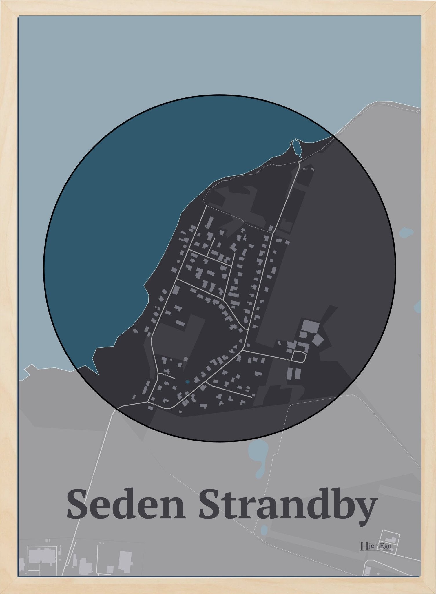 Seden Strandby plakat i farve mørk brun og HjemEgn.dk design centrum. Design bykort for Seden Strandby
