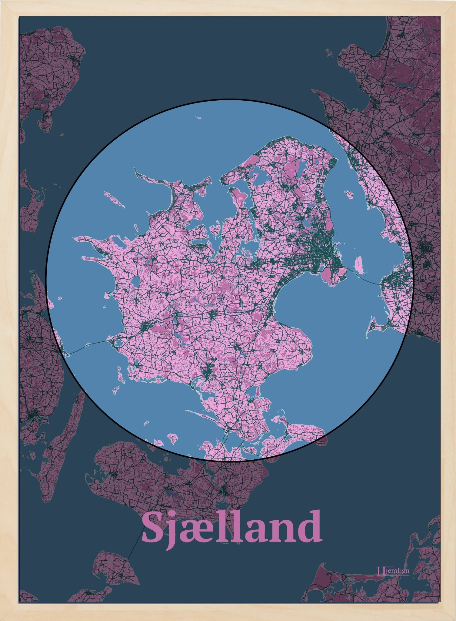 Sjælland plakat i farve pastel rød og HjemEgn.dk design centrum. Design ø-kort for Sjælland