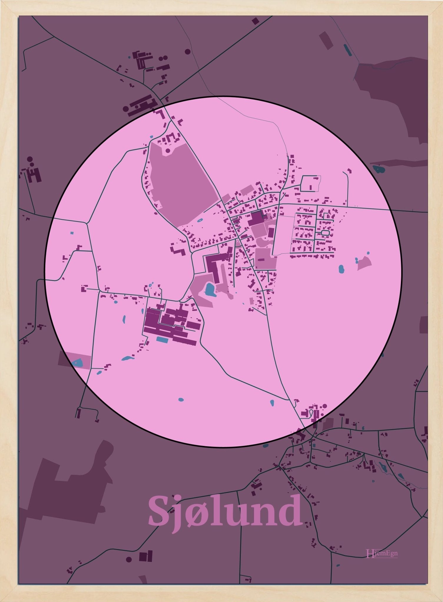 Sjølund plakat i farve pastel rød og HjemEgn.dk design centrum. Design bykort for Sjølund