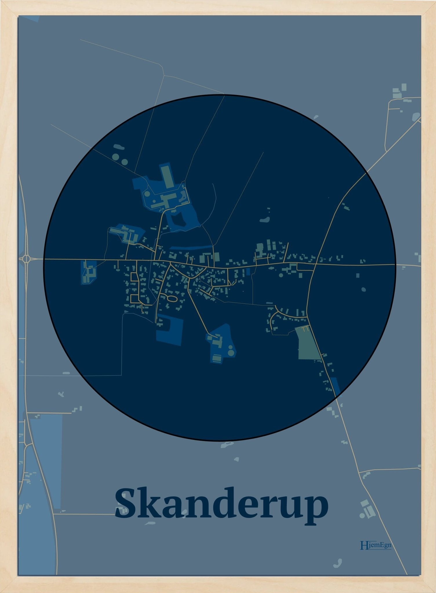 Skanderup plakat i farve mørk blå og HjemEgn.dk design centrum. Design bykort for Skanderup