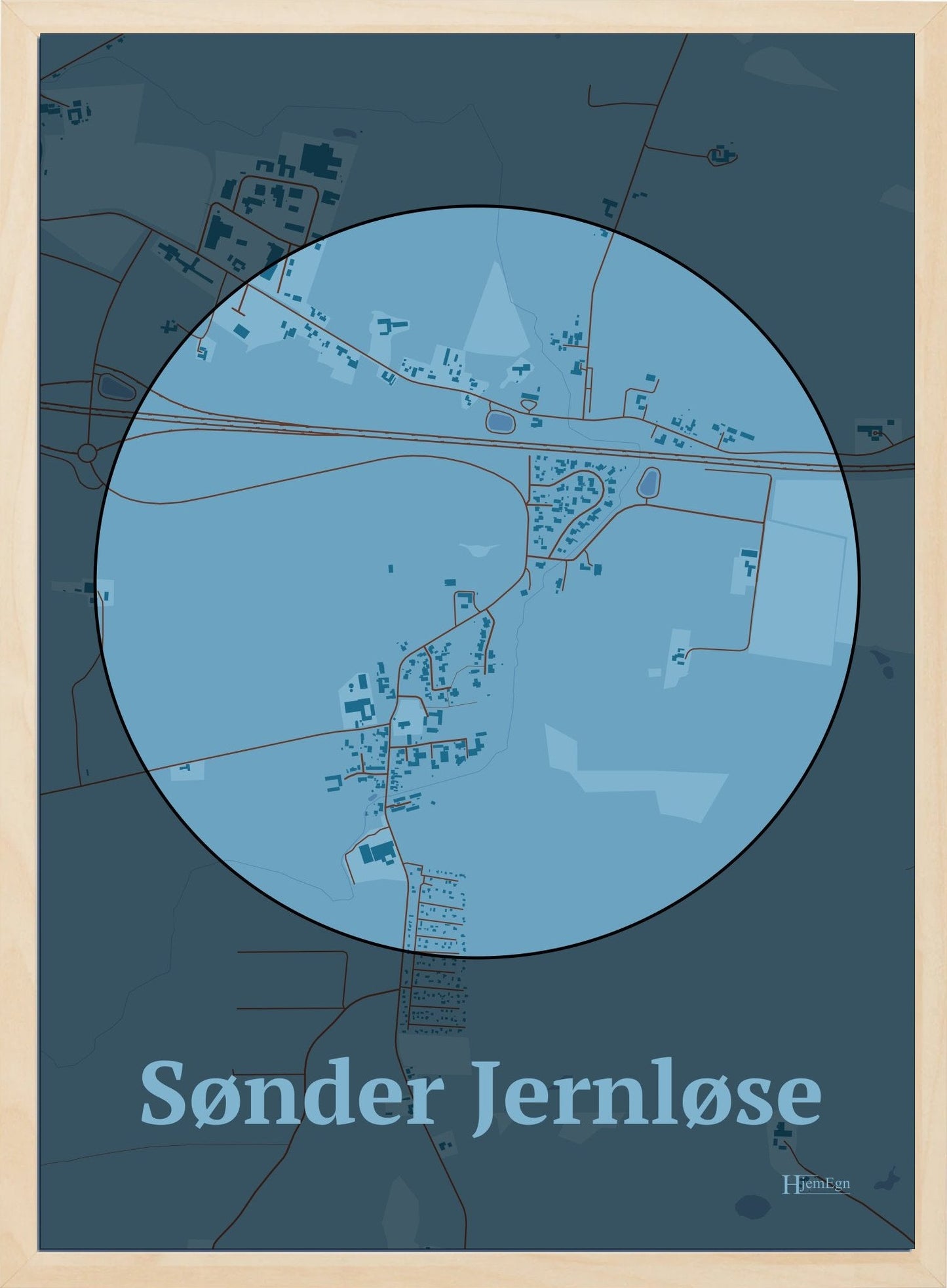 Sønder Jernløse plakat i farve pastel blå og HjemEgn.dk design centrum. Design bykort for Sønder Jernløse