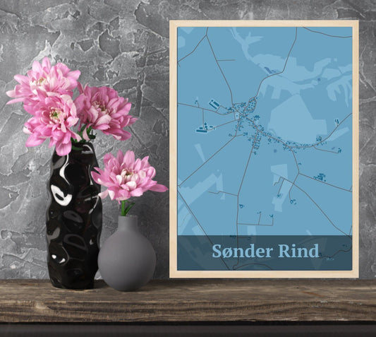 Sønder Rind plakat i farve  og HjemEgn.dk design firkantet. Design bykort for Sønder Rind