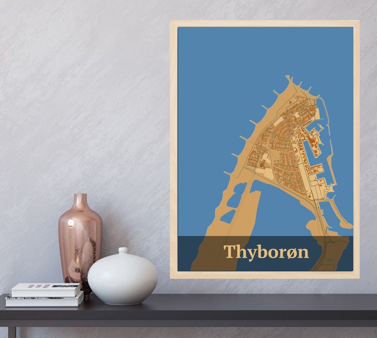 Thyborøn plakat i farve  og HjemEgn.dk design firkantet. Design bykort for Thyborøn