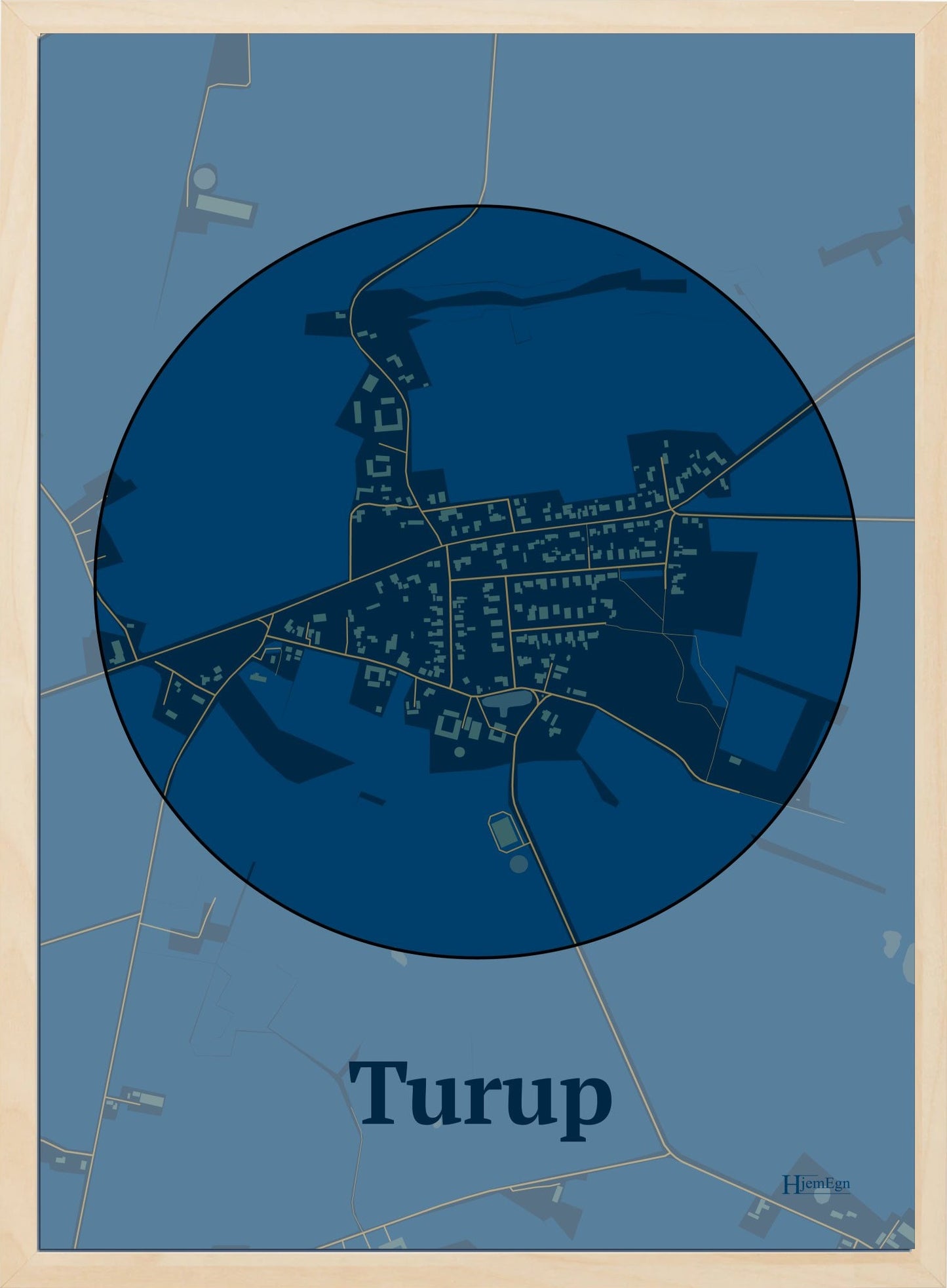 Turup plakat i farve mørk blå og HjemEgn.dk design centrum. Design bykort for Turup
