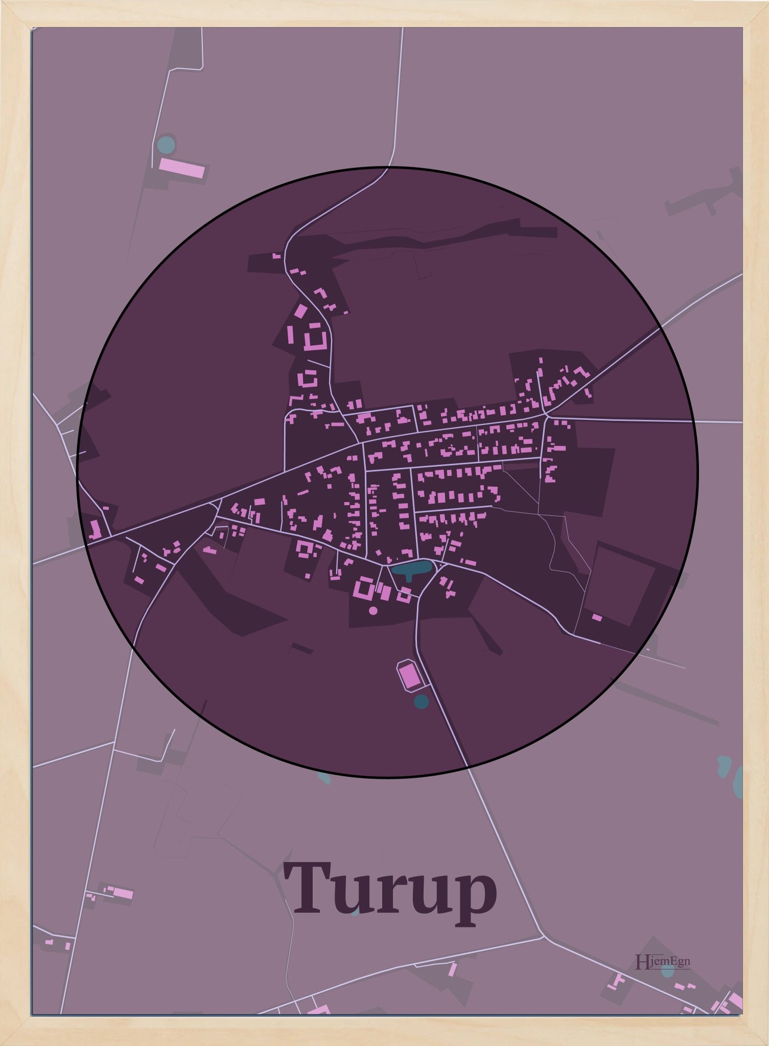 Turup plakat i farve mørk rød og HjemEgn.dk design centrum. Design bykort for Turup