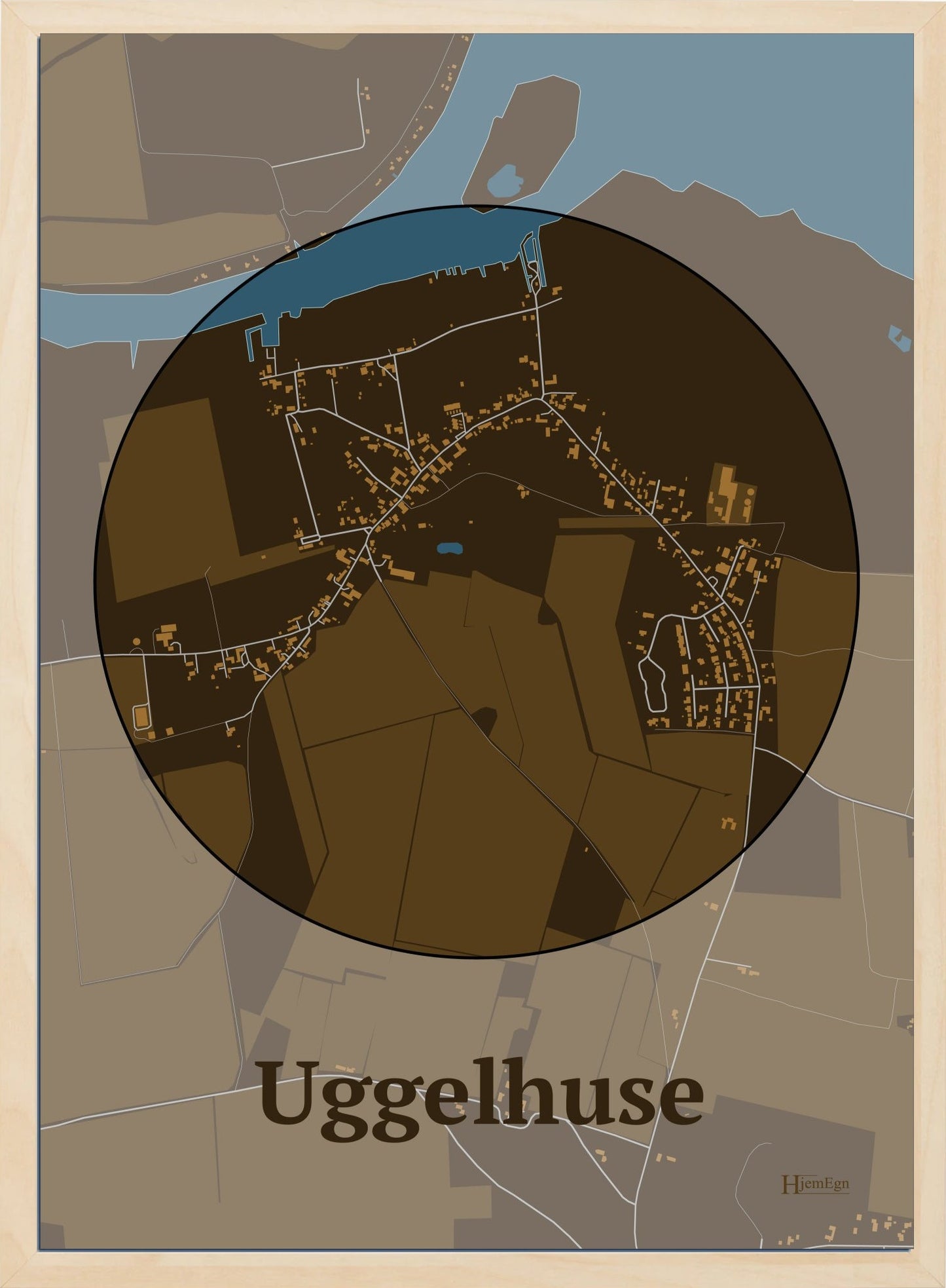 Uggelhuse plakat i farve mørk brun og HjemEgn.dk design centrum. Design bykort for Uggelhuse