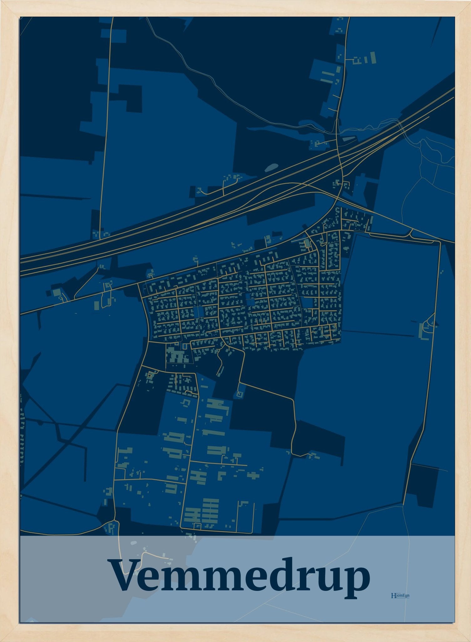 Vemmedrup plakat i farve mørk blå og HjemEgn.dk design firkantet. Design bykort for Vemmedrup