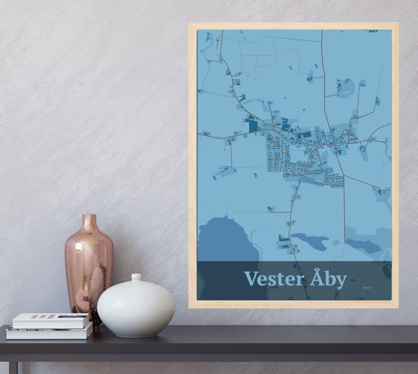 Vester Åby plakat i farve  og HjemEgn.dk design firkantet. Design bykort for Vester Åby